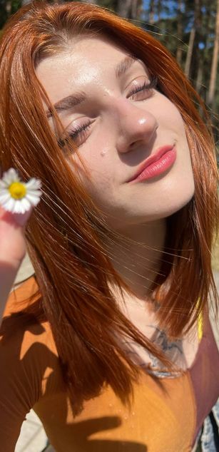 Model - Bella striptease