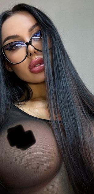 Model - kimberry bigtits