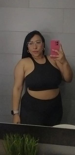 Model - MileyHudson bigtits