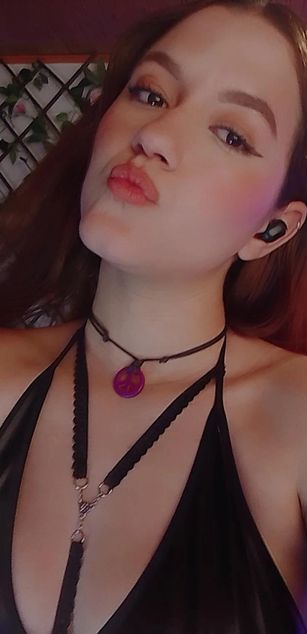 Model - rukkia deepthroat