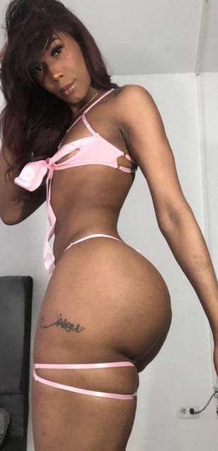 Model - Kimberly Moon bigcock