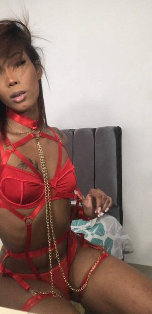 Model - Kimberly Moon bigcock