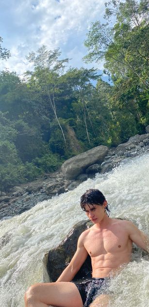 Model - Demitrius77 bigcock