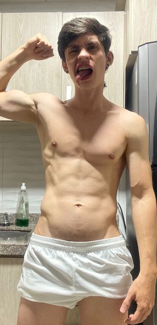 Model - Demitrius77 bigcock