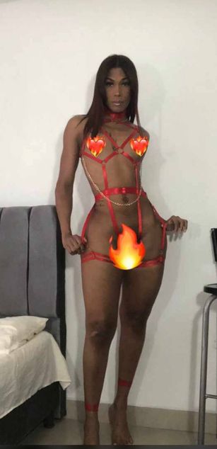 Model - Kimberly Moon bigcock