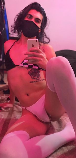 Model - Skinny Softboy blowjob