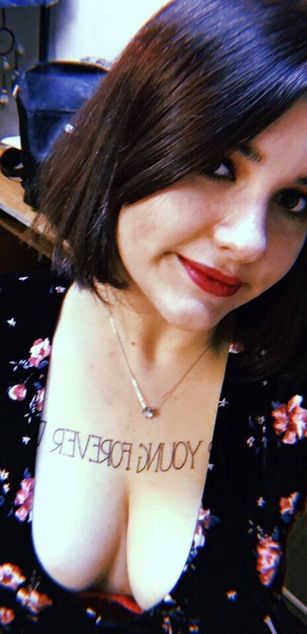 Model - Becky blowjob