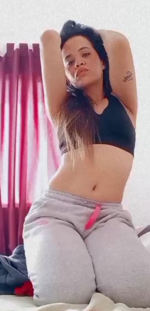 Model - Morocha Tropical ass