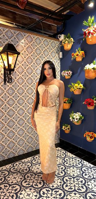 Model - Aly Queen bigtits