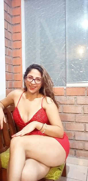 Model - SweetLinda Hot