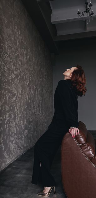 Model - Karolina Bella heels