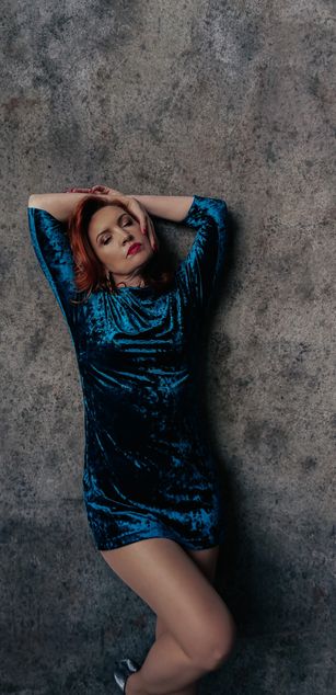 Model - Karolina Bella heels