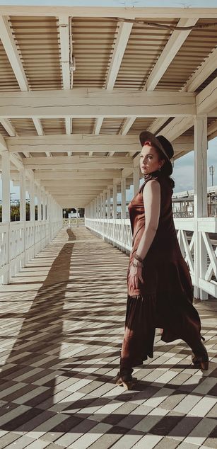 Model - Karolina Bella heels