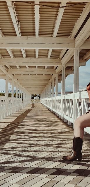 Model - Karolina Bella heels