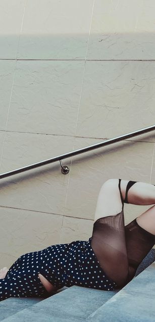 Model - Karolina Bella heels