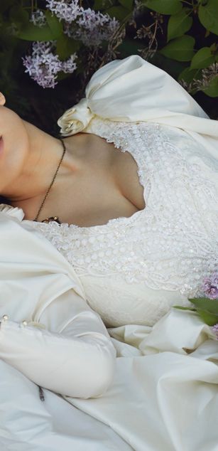 Model - MaryLune striptease