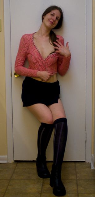 Model - Ophelia Chance brunette