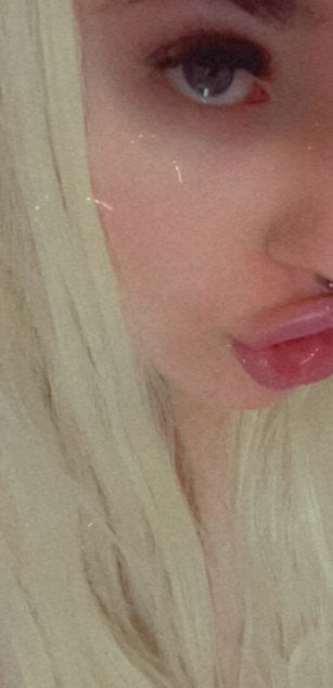 Model - Emily Rose gfe