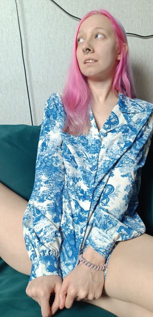 Model - Mila blowjob