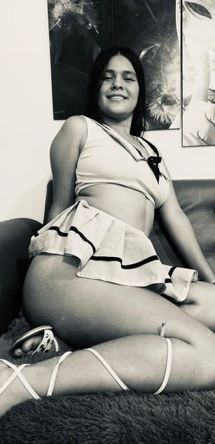 Model - Zamara Castillo dildo