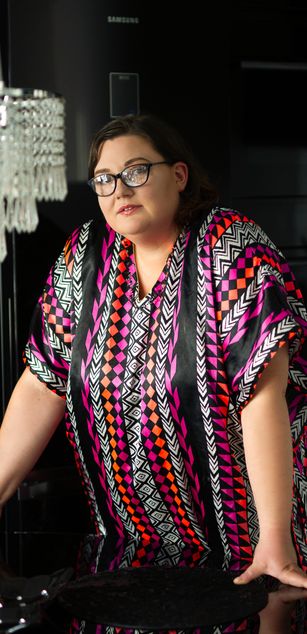 Model - LOUISSA curvy