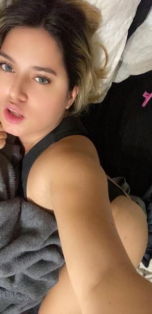 Model - hanna_martin blowjob