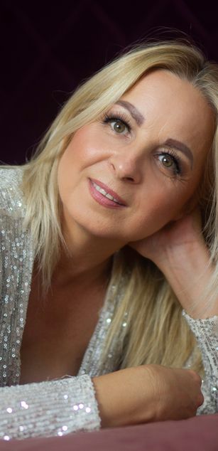 Model - LaryssaFlowers sexy