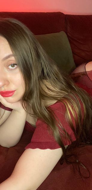 Model - Charlotta Apple ass