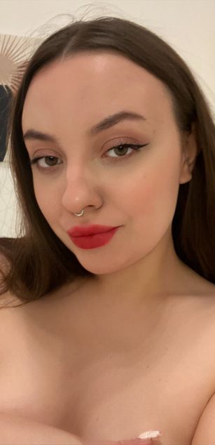 Model - Charlotta Apple ass