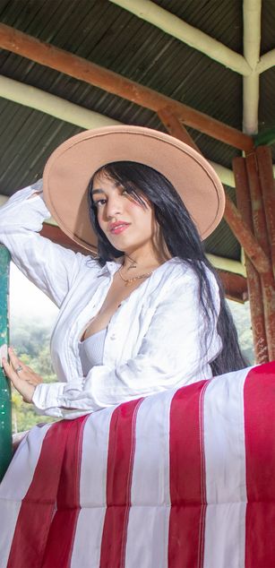 Model - Nini roleplay