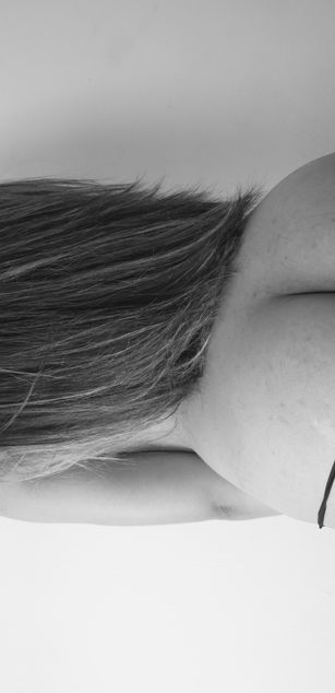 Model - Vahiolet_smith ass