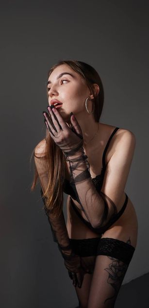 Model - BellaFoxy boobs