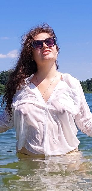 Model - Karina Hart roleplay