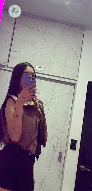 Model - CATALINA SANTANA dildo