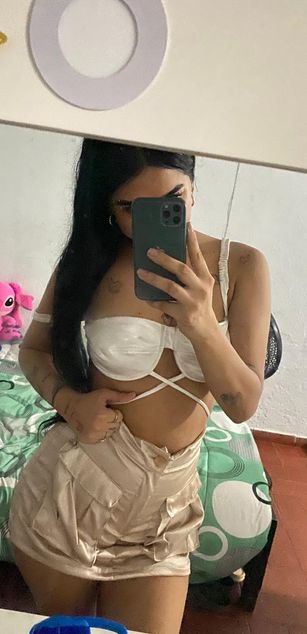 Model - CATALINA SANTANA dildo