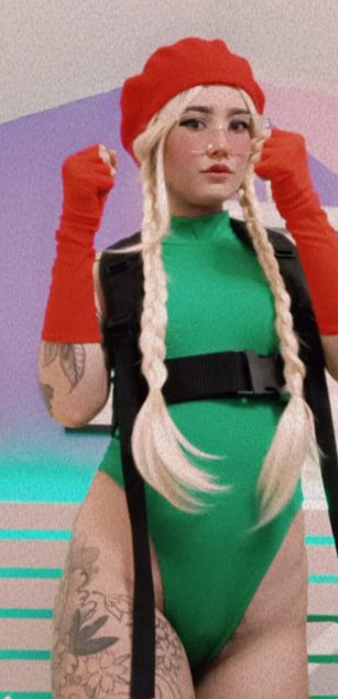 Model - Agata Bolton toys