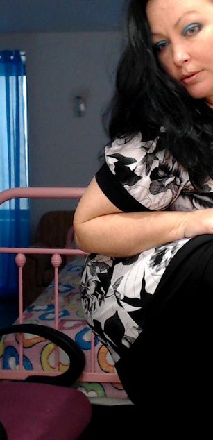 Model - BruneteBBW outfits