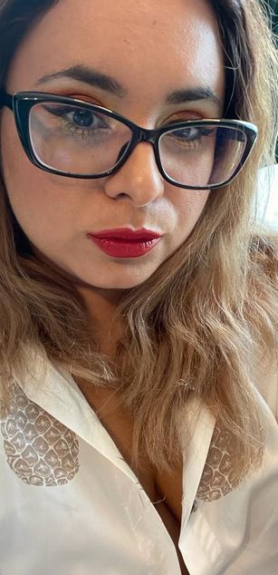 Model - Miss Kinky Michelle bigtits