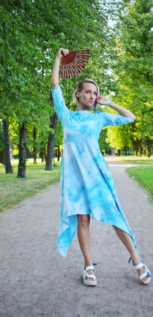 Model - Uma striptease