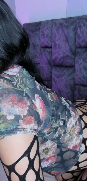 Model - Akina Shikashi ass