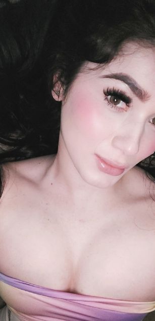 Model - EmilyPrada deepthroat