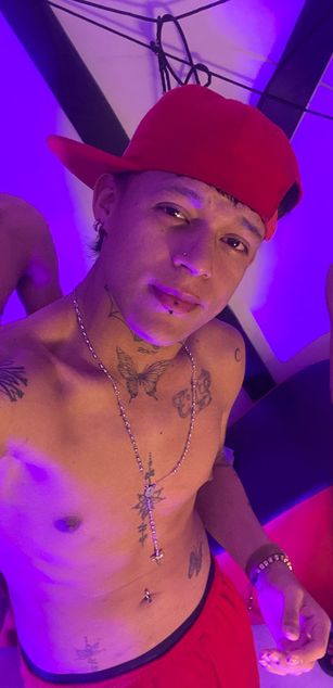 Model - ELIAM LIAN AND BRANDON deepthroat