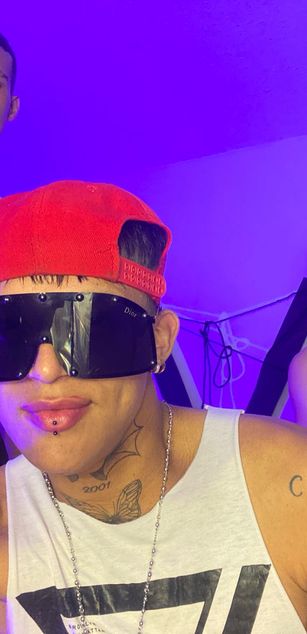 Model - ELIAM LIAN AND BRANDON deepthroat