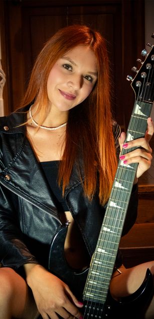 Model - Anny White dildo