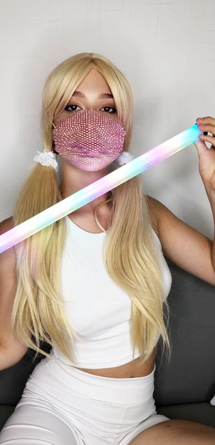 Model - Girl_in_Mask cei