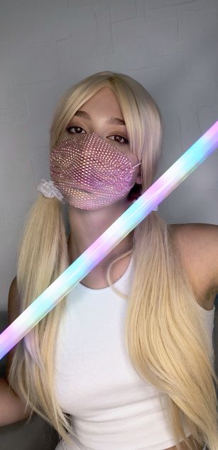 Model - Girl_in_Mask cei