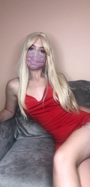 Model - Girl_in_Mask cei