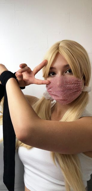 Model - Girl_in_Mask cei