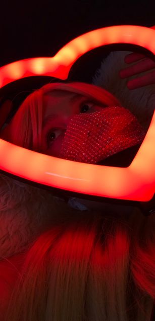 Model - Girl_in_Mask cei