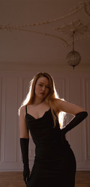 Model - Jena Affectionate Mistress cuckold